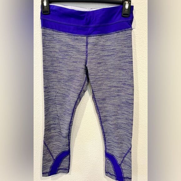 Lululemon Run Women’s Inspire Crop II All Luxtreme Leggings Bruised Berry Size 4 - Picture 4 of 9